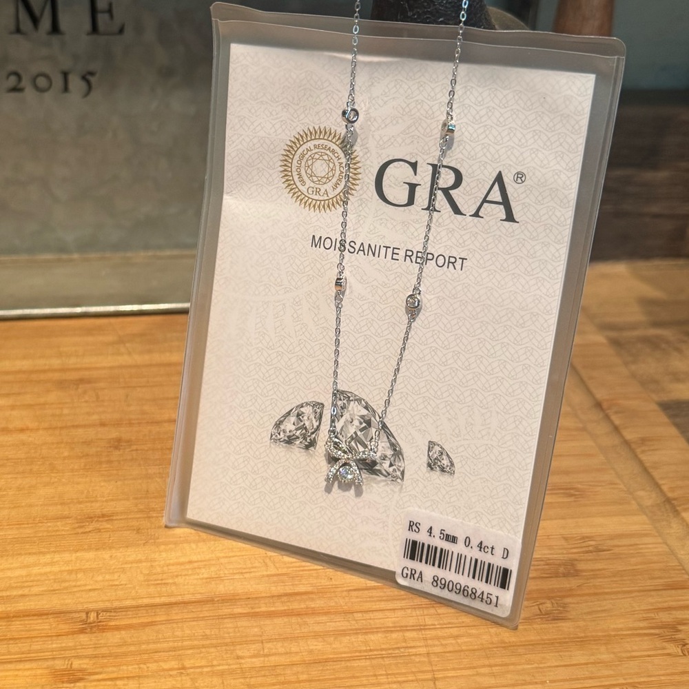 Moissanite Pendant Bow Necklace 0.9  - White